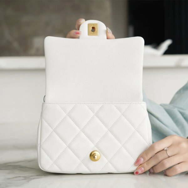 6EDFD846-670C-2580-01D0-6B380FFF4763.jpg Chanel Love Gold Ball Chain Shoulder Bag