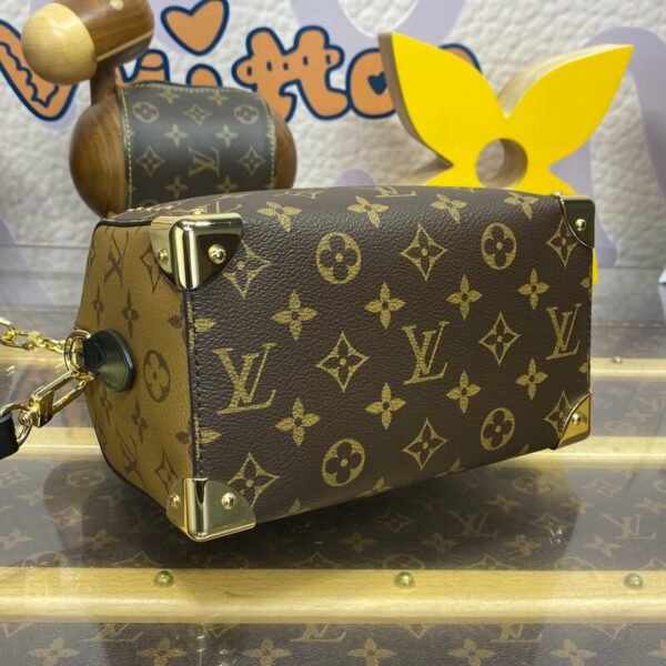 6EF0B393-5C3C-254C-5CD1-A50C7845ABB0.jpg Louis Vuitton Speedy Trunk 20 M13146