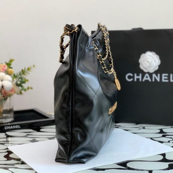 Chanel 22 Small Handbag AS3260