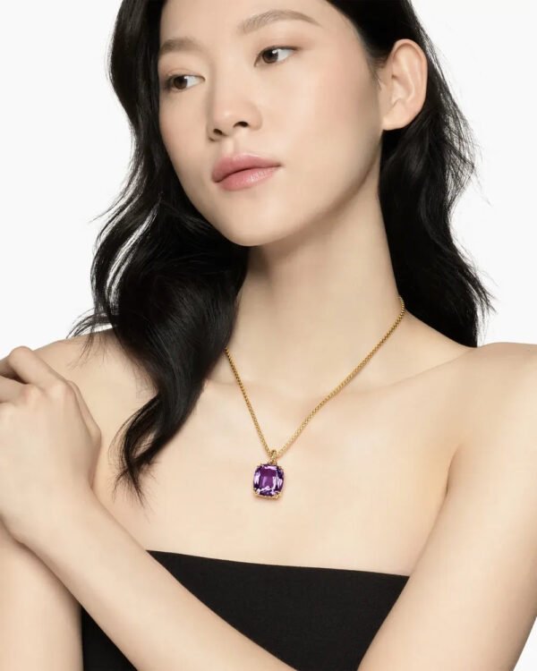 6F36B7AF-D4C7-B15D-0621-2275984FB43C.jpg Marbella Pendant 18K Yellow Gold with Amethyst, 22mm