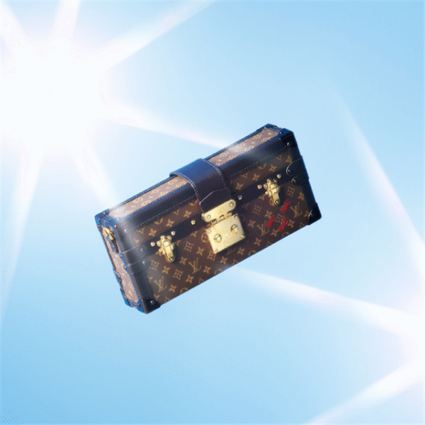 PETITE MALLE EAST WEST