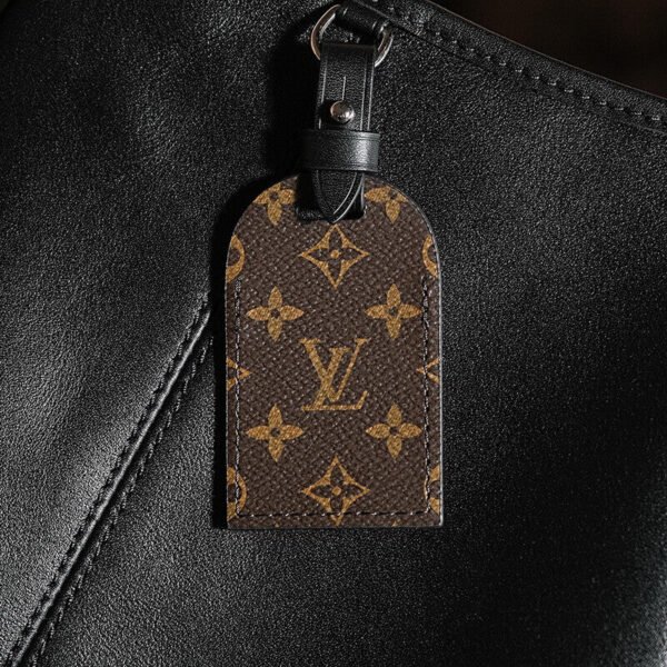 Louis Vuitton M25143 CarryAll MM