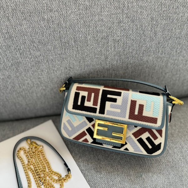 Fendi Baguette Mini