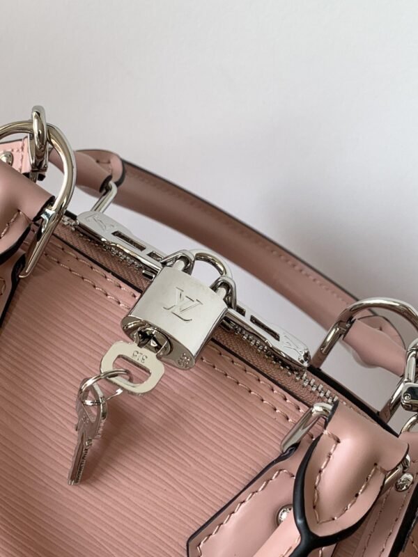 71585DAF-F072-445D-2E30-AC5E16405BFD.jpg Louis Vuitton Alma BB M41327