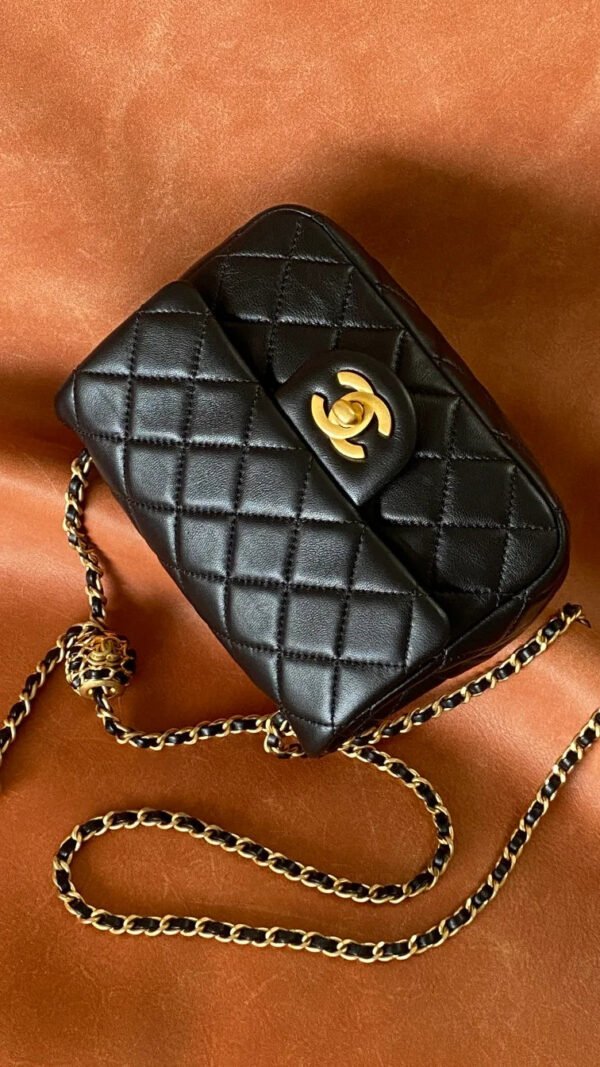 716743B8-D42E-8E00-826F-4A496110347C.jpg Chanel Classic Bag Black For Women, Women’s Bags 7.1in/18cm