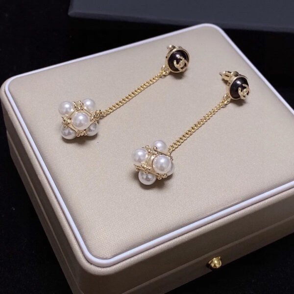 71BDCD60-F07F-86C1-3E2A-B133631B420E.jpg cc Earrings