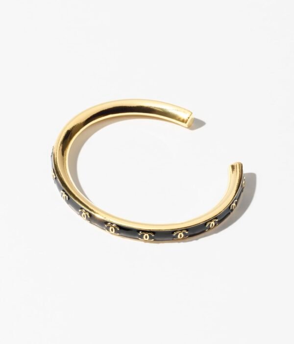 7234B152-ECC8-4052-CEEF-F0C9E30A2719.jpg CUFF