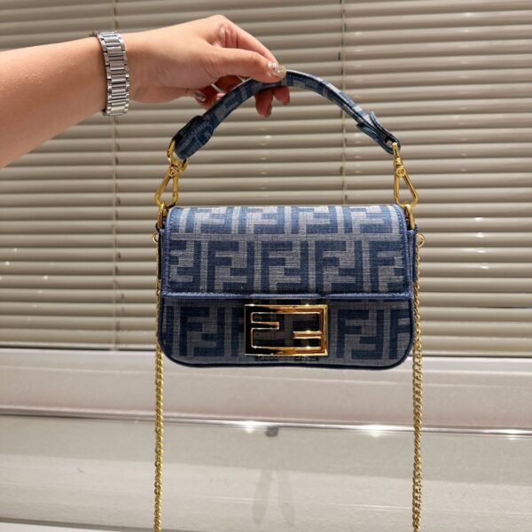 Fendi Baguette Mini