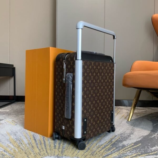 74B3D4F0-6DCC-6356-0D92-2FD0CAA4F8D9.jpg Louis Vuitton M20294 Horizon 55