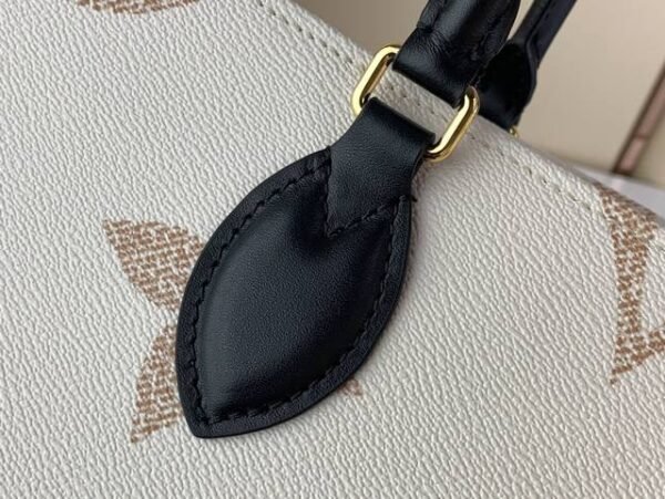 74D75F94-0BD6-E2CC-FE8C-E5E3A20AACC9.jpg Louis Vuitton OnTheGo MM M46912