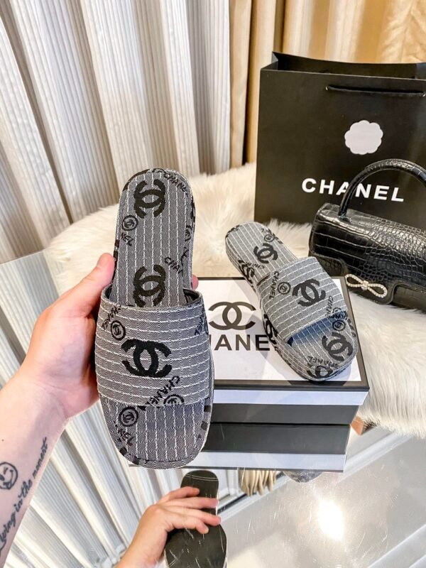 Chanel Women's Logo 25ss CC Sandal