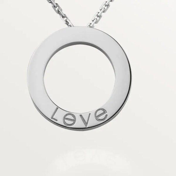 7853608C-296A-6409-904E-158181E738FA.jpg LOVE NECKLACE, 3 DIAMONDS