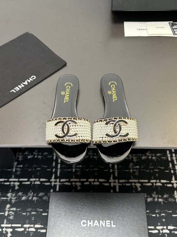 Chanel Women's Logo 25ss CC Sandal