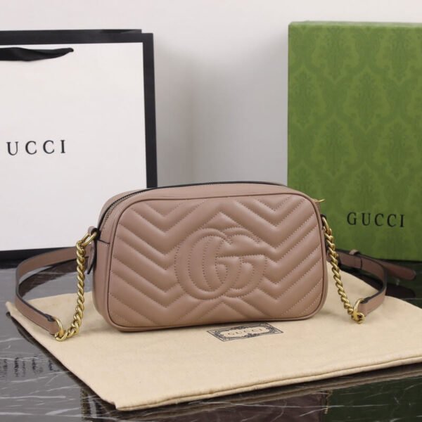 796FE106-DD85-5803-D20E-A0205769B934.jpg Gucci Marmont Camera Bag