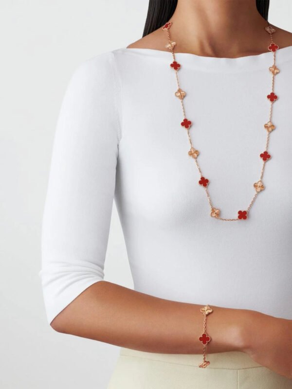 Vintage Alhambra long necklace, 20 motifs