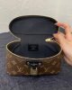7A3C6E2F-2299-D9A1-A9F8-E176482D2E2E.jpg Louis Vuitton Vanity Chain Pouch M47125