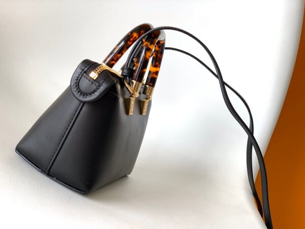 7B5E1E99-E8A0-89E9-3224-8709788162AC.jpg Fendi By The Way Mini Bag
