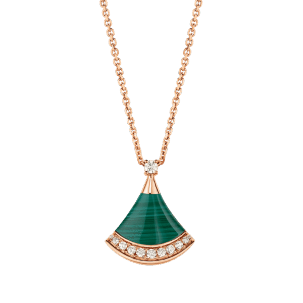7BA4A86F-699F-F79E-0F5C-604B4E50406D.png Divas Dream Necklace