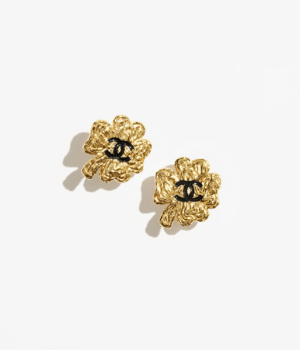7BD86BCC-36F5-9B4D-0A74-98A05B3F7F99.png STUD EARRINGS