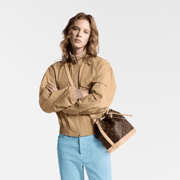 7D5C29E5-6426-9F82-A4F0-85A46CE610C2.png Louis Vuitton Noe BB Handbag M40817