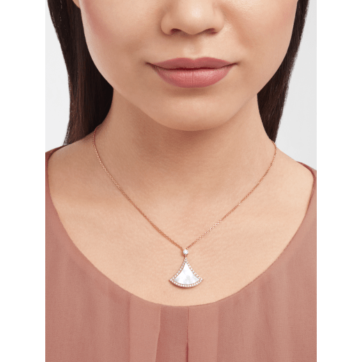 DIVAS DREAM NECKLACE