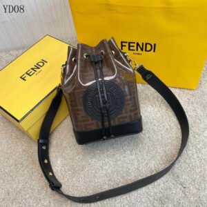7EE23E07-CF6A-2F67-A392-CCBFB04A38D5.jpg Fendi Mon Tresor Bag
