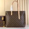 7F406598-552E-F5A3-3CF7-53C98CAB5686.jpg Louis Vuitton Mezzo M47134