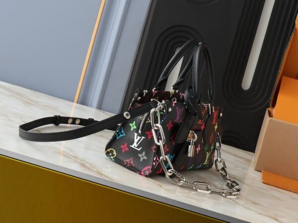 Louis Vuitton OnTheGo East West Chain M13260 LV x TM