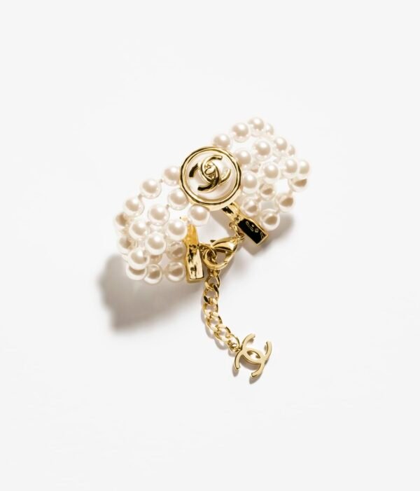 806C59CA-3C00-0E82-A2B6-9E42A1B1AE72.jpg BRACELET