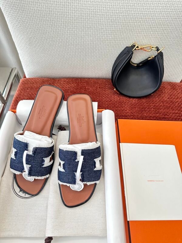 Hermes Women's Oran Sandal