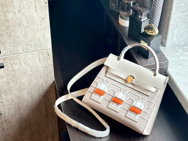 Kelly 18 Bag - White