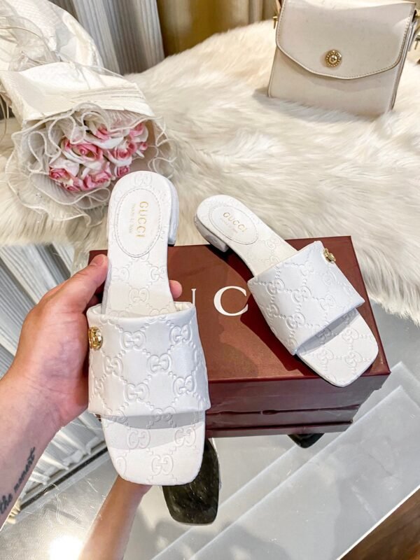 82BBE212-4651-6F5A-4344-07D347468E07.jpg GUCCI Women's Platform Slide Sandal