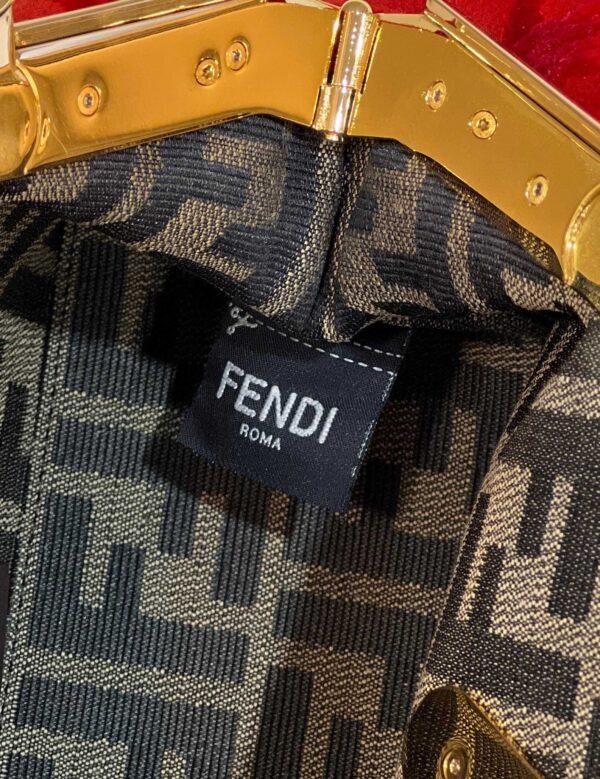 82BC6C9E-773C-B7B3-227B-E93B3CF217F9.jpg Fendi First Small Bag