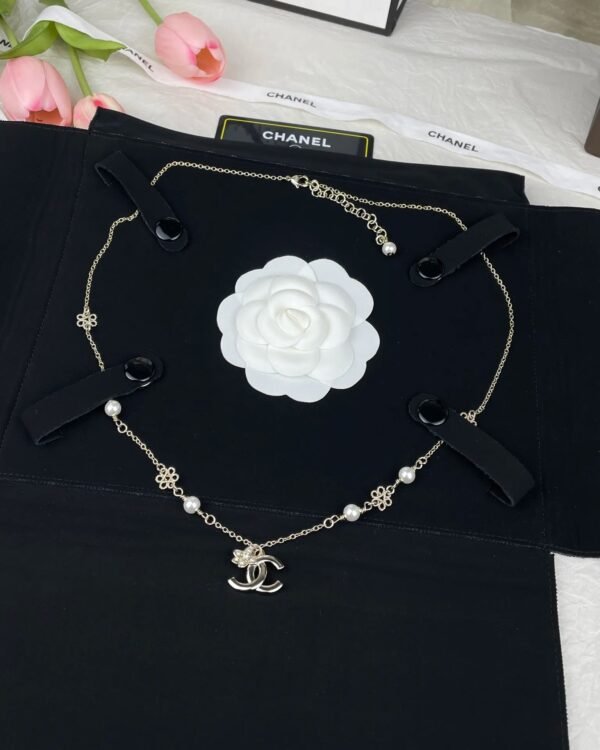 CC Necklace 0017