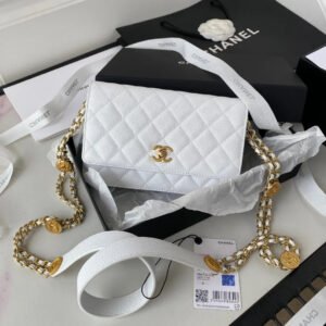 Chanel Small Flap Bag Gold Hardware White For Women, Women&rsquo;s Handbags, Shoulder Bags 7.5in/19cm AP2840