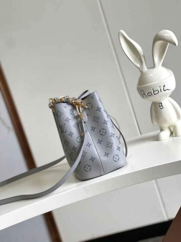 Louis Vuitton M12749 N&Eacute;ONO&Eacute; BB