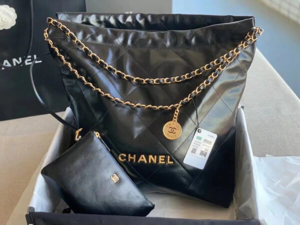 Chanel 22 Handbag Black For Women 16.4in/42cm AS3261 B08872 94305