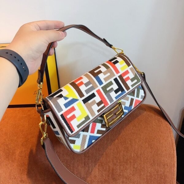 Fendi Baguette Medium