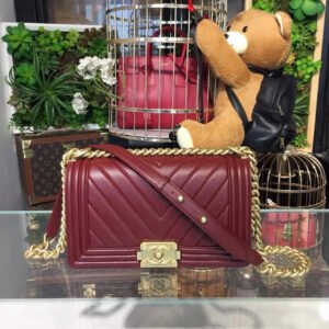 Chanel Boy Handbag Gold Toned Hardware Burgundy For Women, Women&rsquo;s Bags, Shoulder And Crossbody Bags 9.8in/25cm A67086