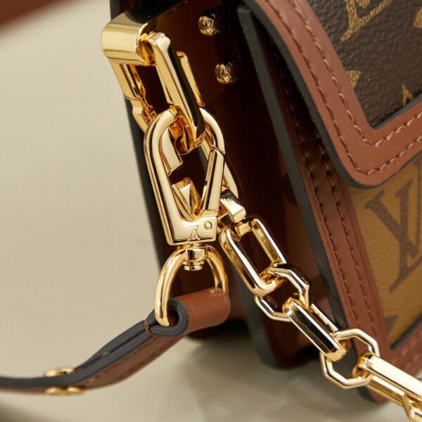Louis Vuitton M46757 Dauphine East West