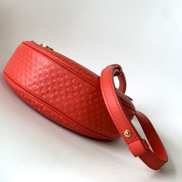 Louis Vuitton Loop M22594