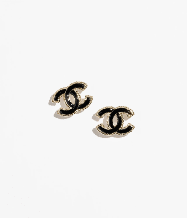 STUD EARRINGS