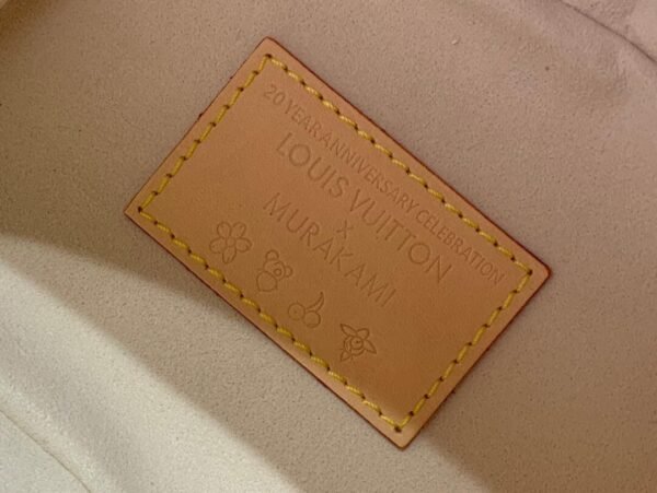 8D961A25-5A96-1451-648E-BE6E6034547F.jpg Louis Vuitton M13089 LV x TM All In BB