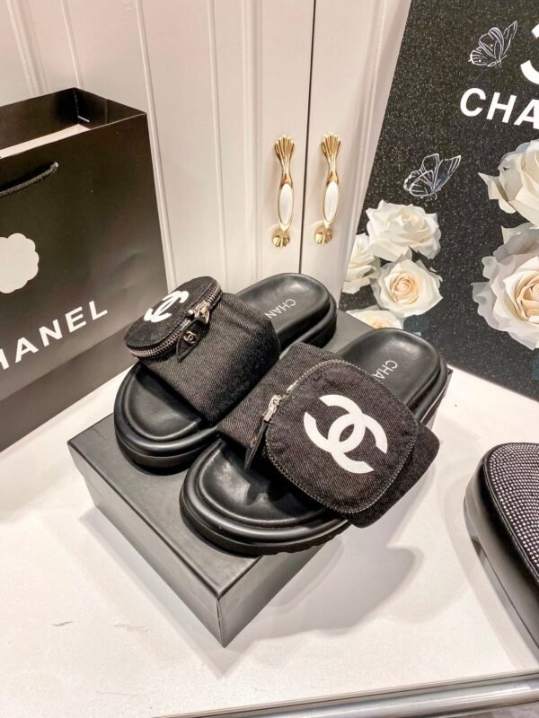 Chanel Women's Logo 25ss CC Sandal