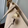 8E7E13F3-A98C-C5ED-6D6A-FFECE1B97795.jpg Louis Vuitton M46293 CarryAll PM