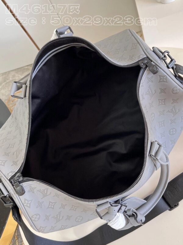8F0D456C-6743-73C1-736C-CF8FA657CE69.jpg Louis Vuitton M46117 Keepall Bandoulière 50