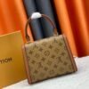 8F6670A5-DD30-E720-804C-82B3700CB8EA.jpg Louis Vuitton Dauphine Capitale M46751