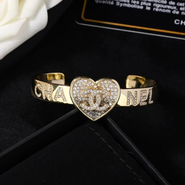 8FD43A5C-2756-64A1-4608-FE37FF585492.jpg CC Bracelet 0013