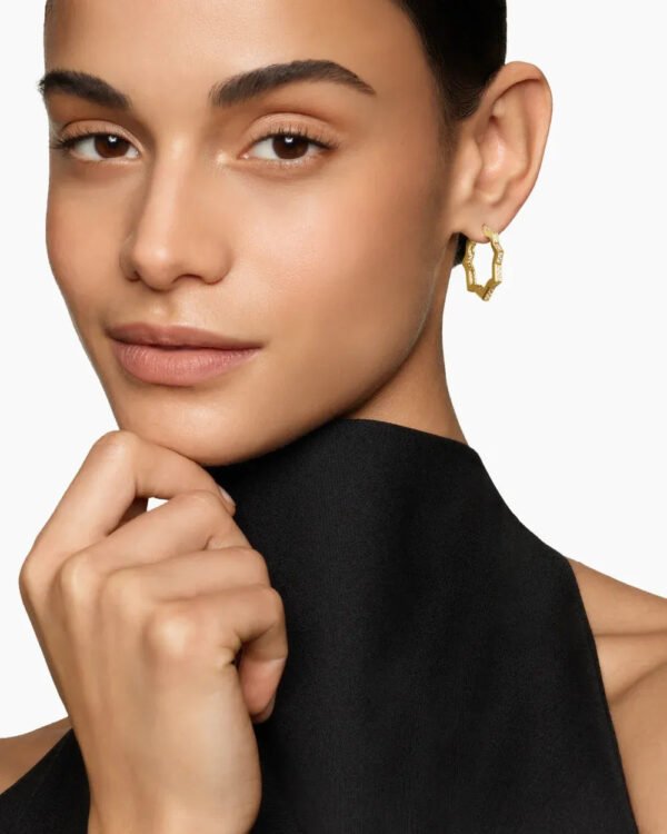 9024793C-6777-0D83-67C2-567448F16CF5.jpg Zig Zag Stax??Hoop Earrings 18K Yellow Gold with Diamonds