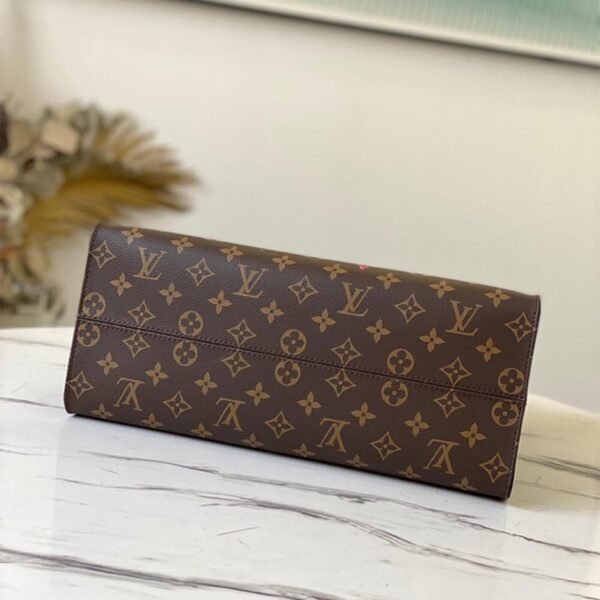 Louis Vuitton OnTheGo MM M45888